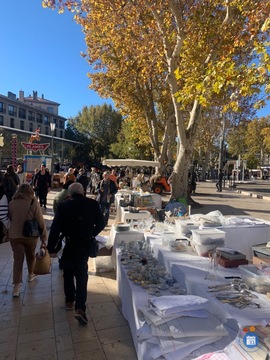 Marché à la brocante Aix-en-Provence 1